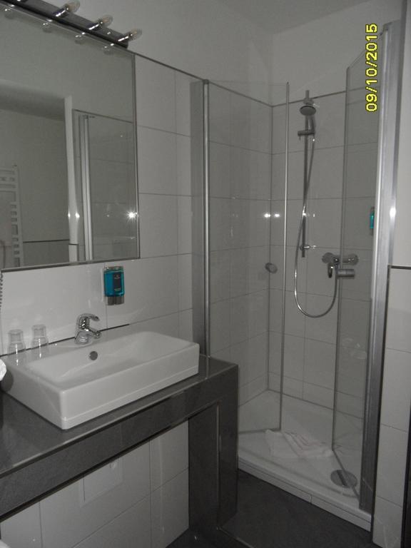 Wiking Hotel Henstedt-Ulzburg Esterno foto