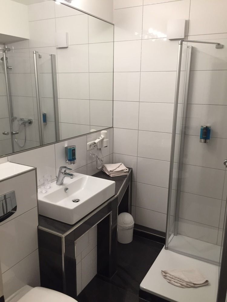Wiking Hotel Henstedt-Ulzburg Esterno foto